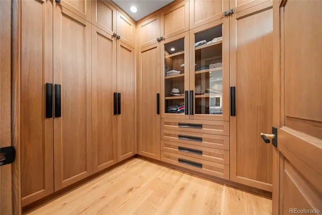 a view of walk in closet