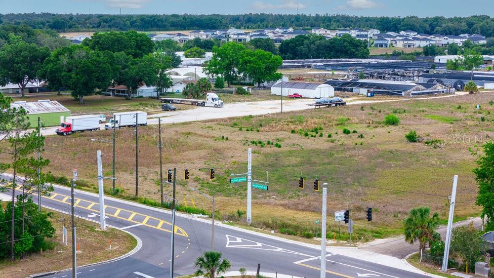 2103 West Kelly Park Road Apopka, FL 32712 - Photo 20 of 24 a view of a city
