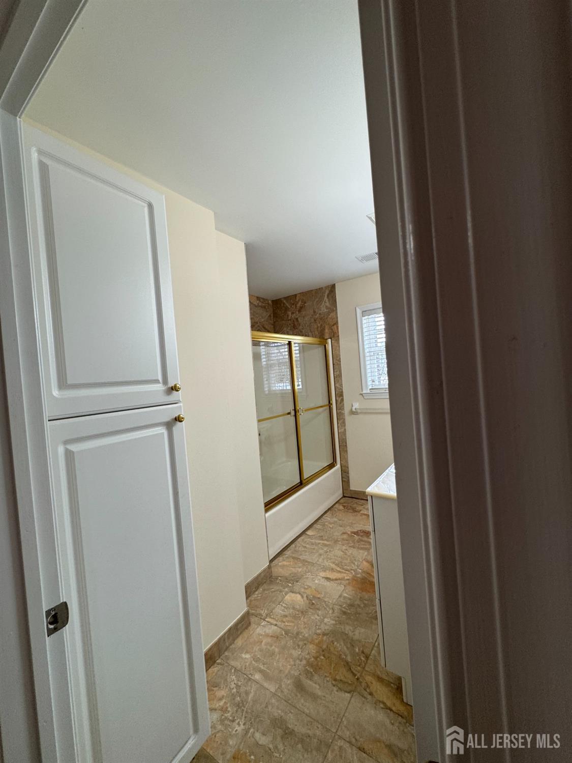 566 Cliff Road, Unit C Sewaren, NJ 07077 - Photo 9 of 14 a view of entryway