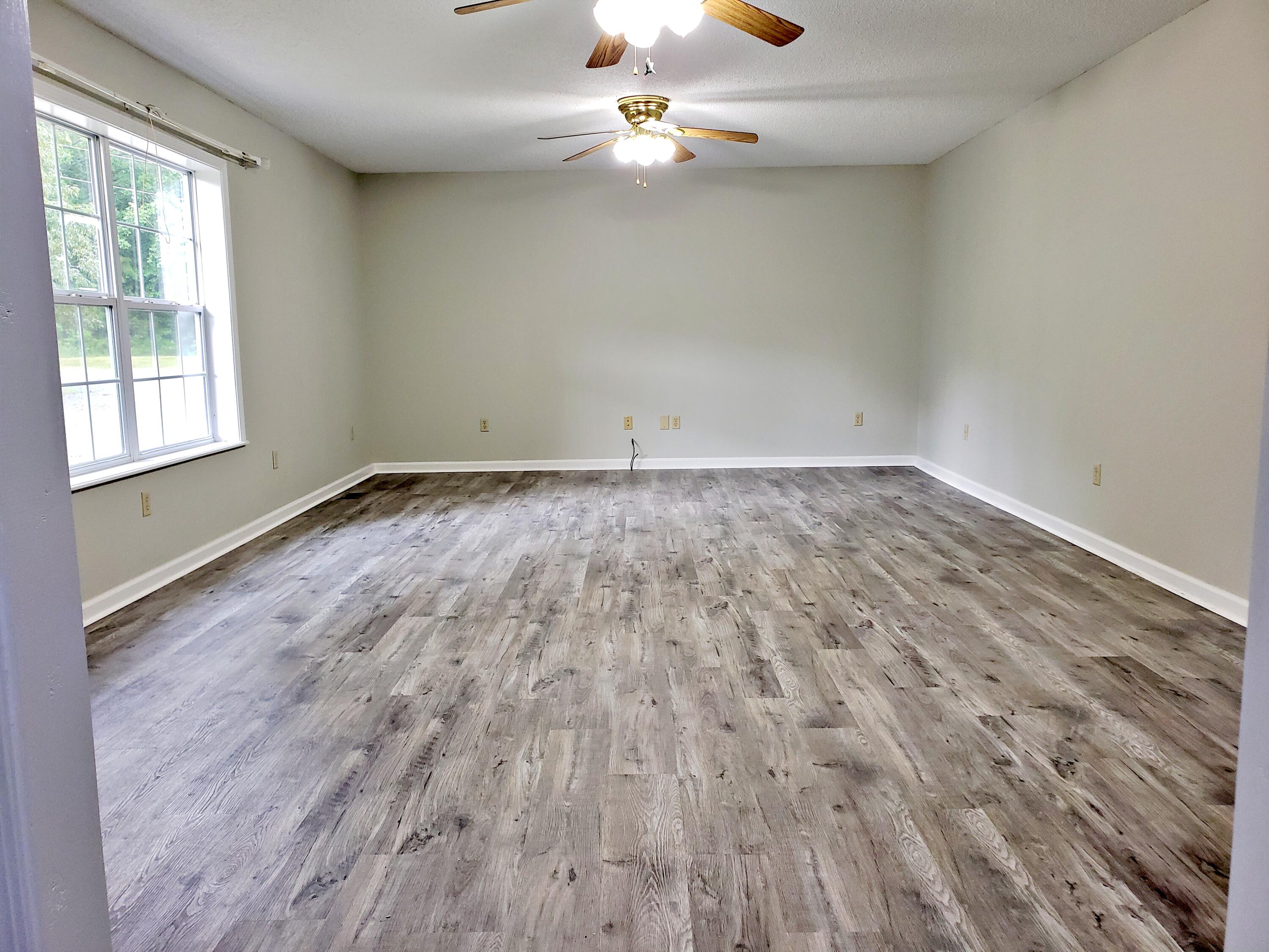 385 Sunrise Lane Decatur, TN 37322 - Photo 8 of 30 20210810_160324