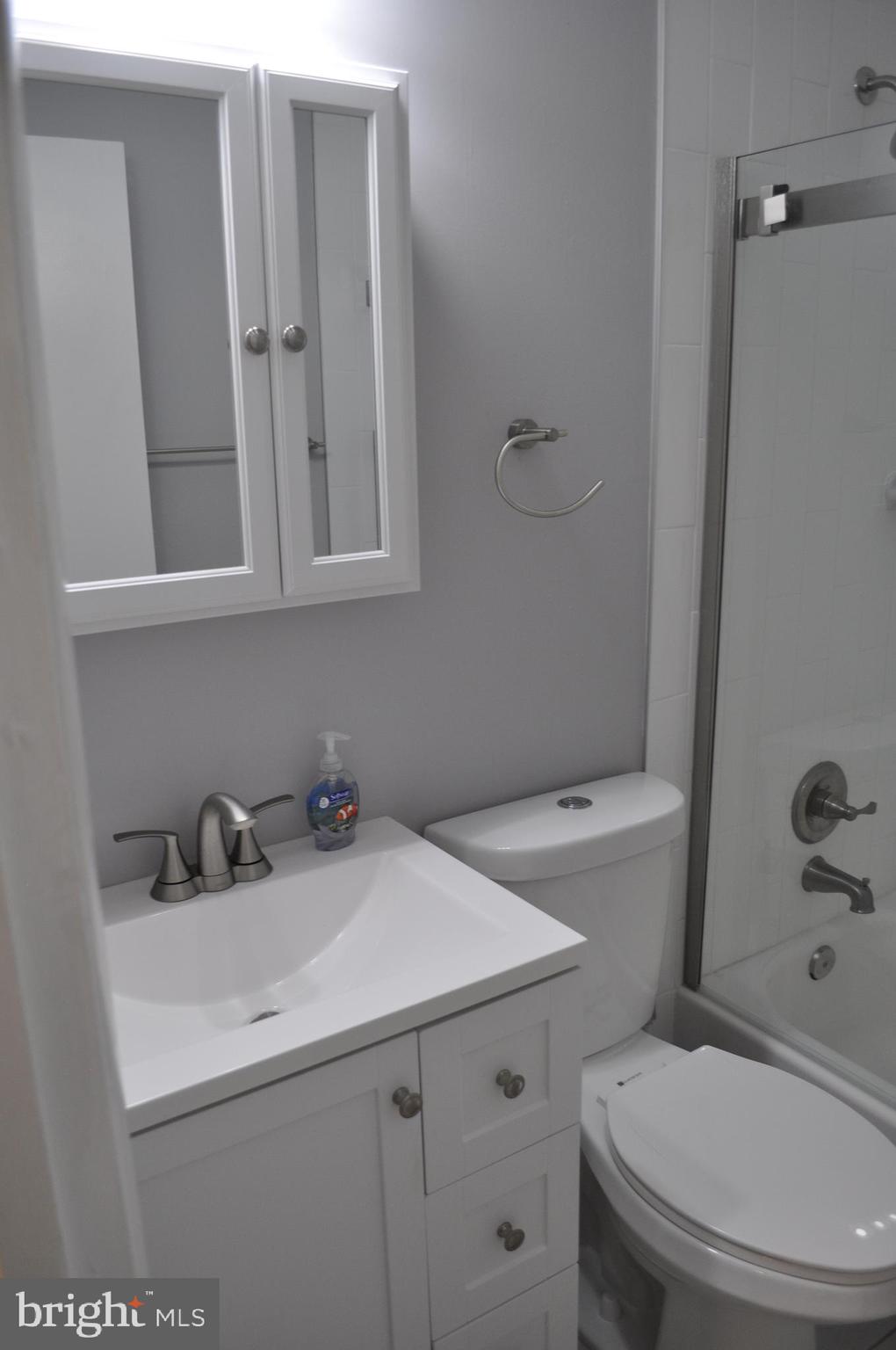 909 Elm Road Halethorpe, MD 21227 - Photo 6 of 18