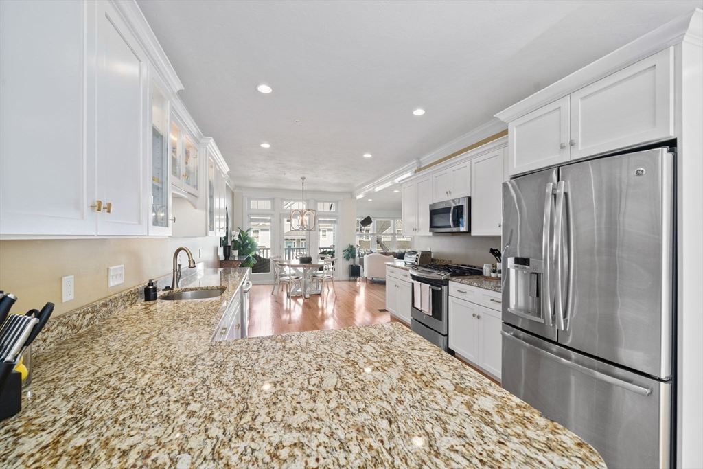 60 Robbins Road, Unit 25 Plymouth, MA 02360 - Photo 7 of 42
