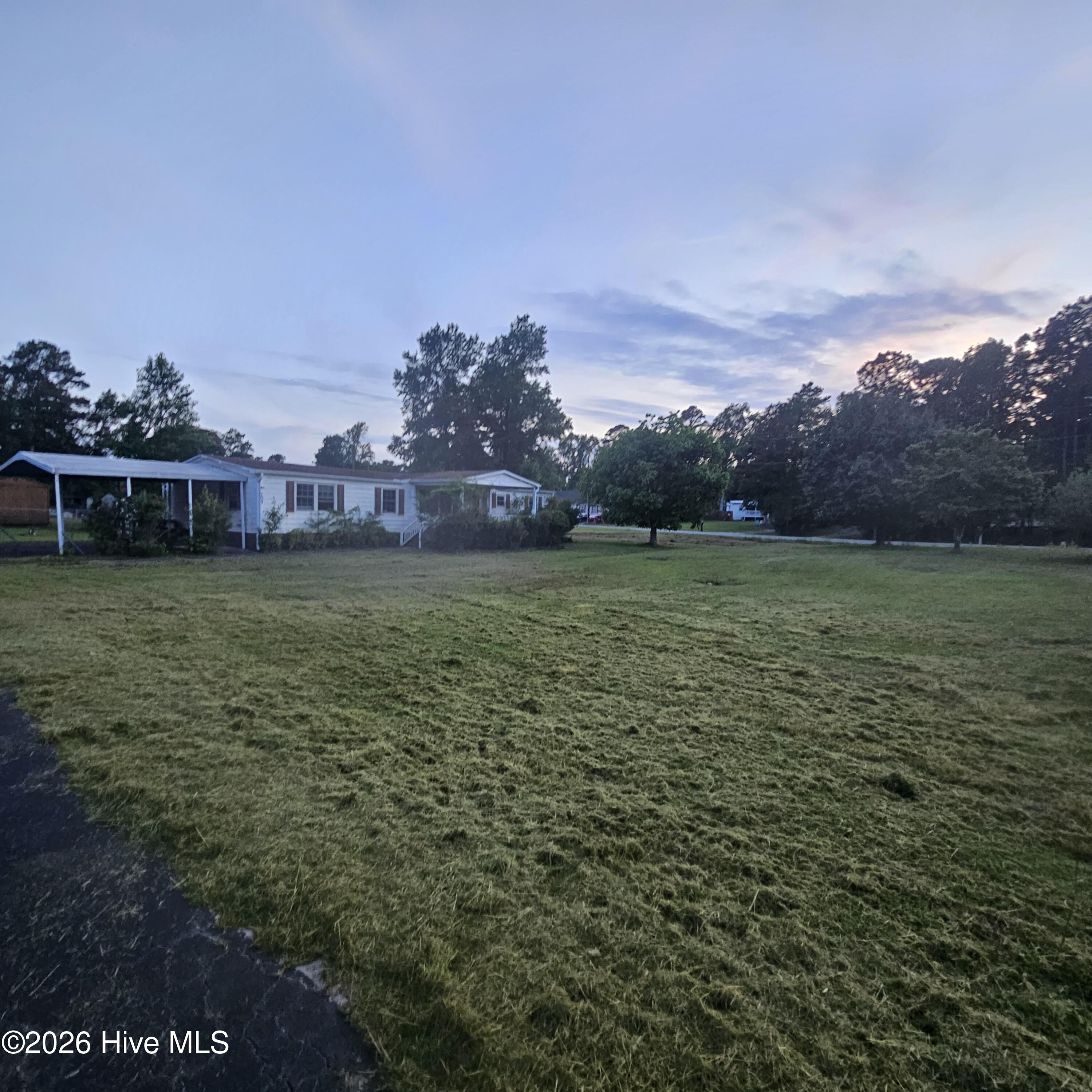209 Queens Road Hubert, NC 28539 - Photo 18 of 18 Front
