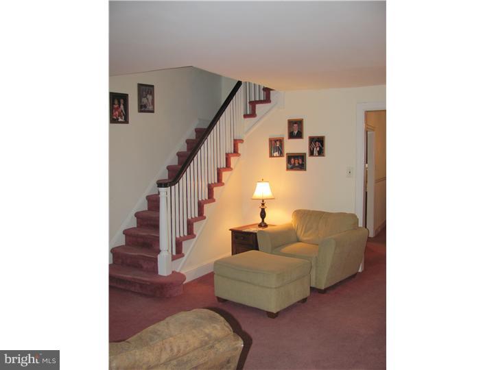 7505 Lennox Road Upper Darby, PA 19082 - Photo 7 of 22