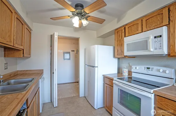 $315,000 | 7317 North Skyview Place, Unit L203, Tacoma, WA 98406