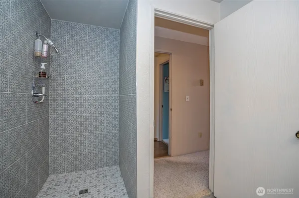 $315,000 | 7317 North Skyview Place, Unit L203, Tacoma, WA 98406