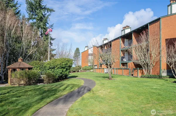 $315,000 | 7317 North Skyview Place, Unit L203, Tacoma, WA 98406