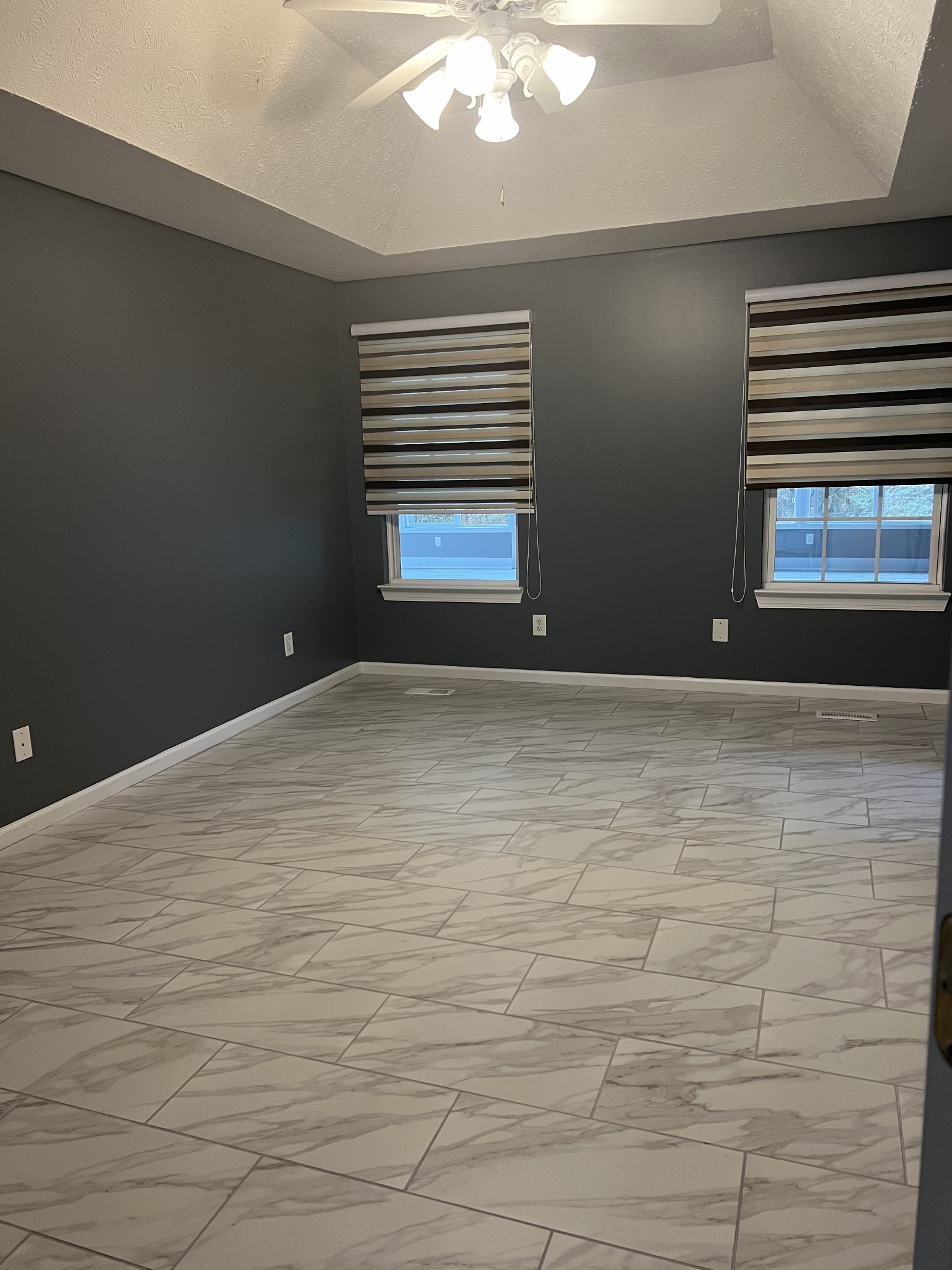 4266 Birmingham Road Lebanon, TN 37090 - Photo 13 of 24 a view of an empty room with a window