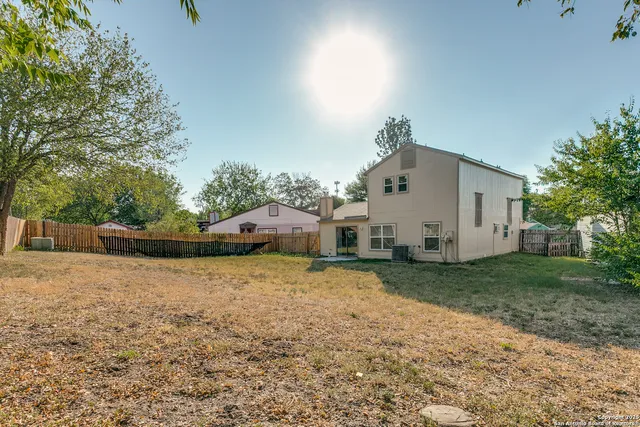 a front view of house with yard
