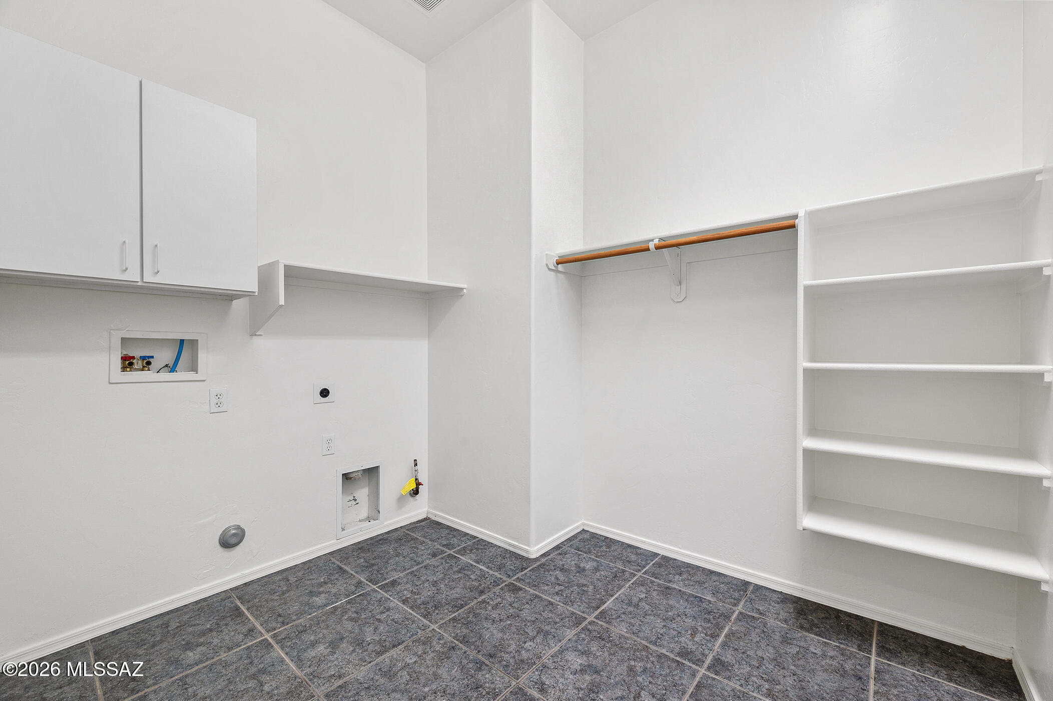 1053 South Seldon Place Vail, AZ 85641 - Photo 31 of 45 Laundry Room