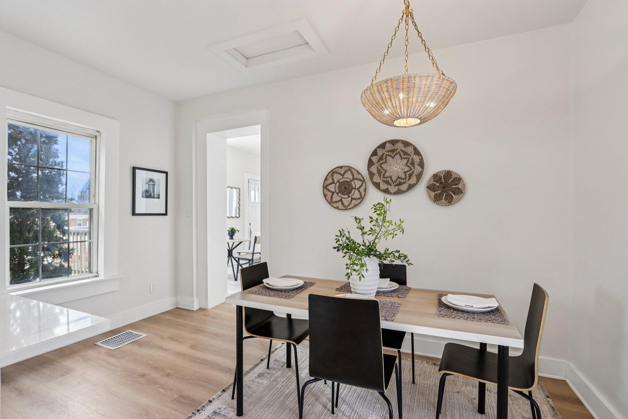 2048 Shoop Street Racine, WI 53404 - Photo 13 of 39 17-web-or-mls-Shoop St-S2201-017