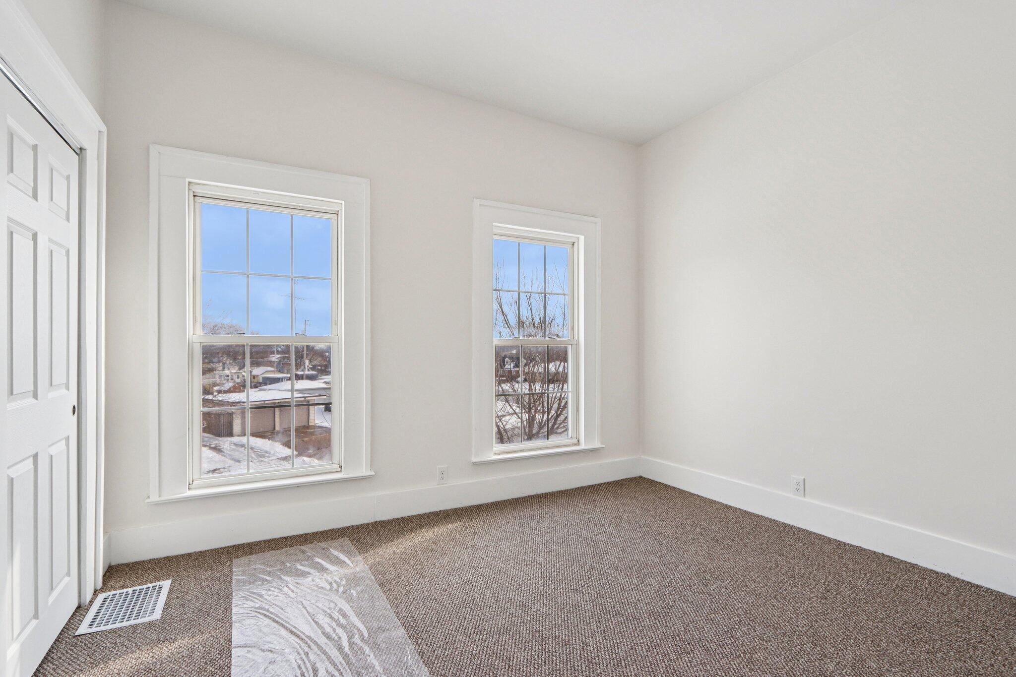 2048 Shoop Street Racine, WI 53404 - Photo 25 of 39 Bedroom 2