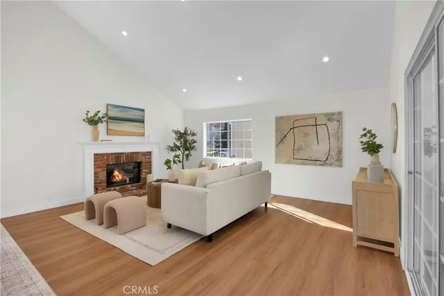 $1,149,000 | 2707 Mathews Avenue, Unit A, Redondo Beach, CA 90278