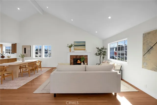 $1,149,000 | 2707 Mathews Avenue, Unit A, Redondo Beach, CA 90278