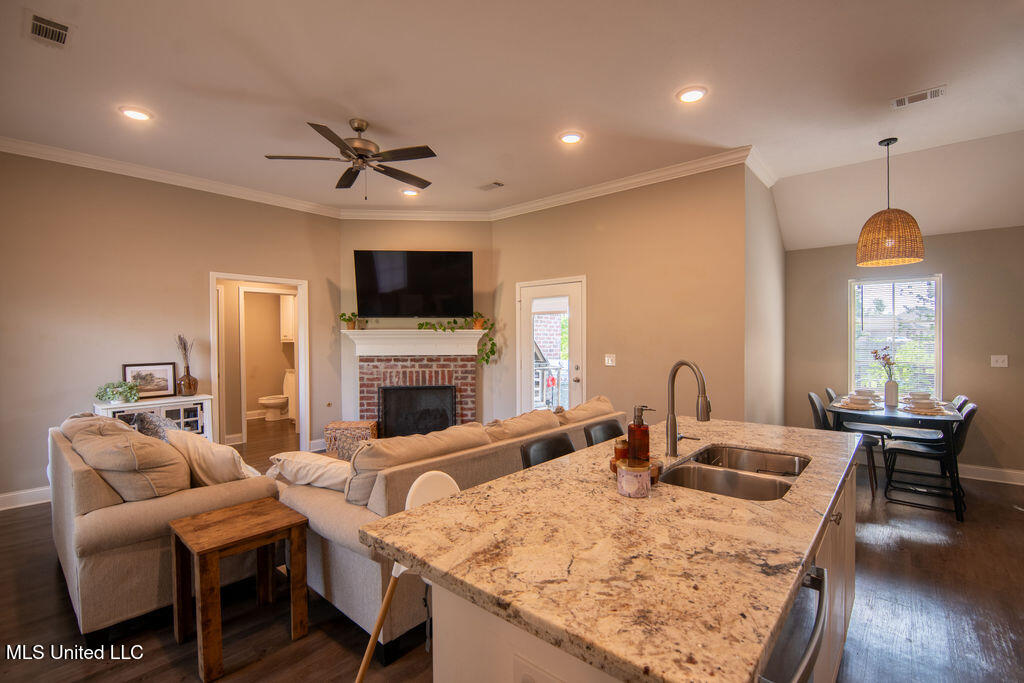 258 Greenfield Ridge Drive Brandon, MS 39042 - Photo 20 of 31 P1046750-HDR