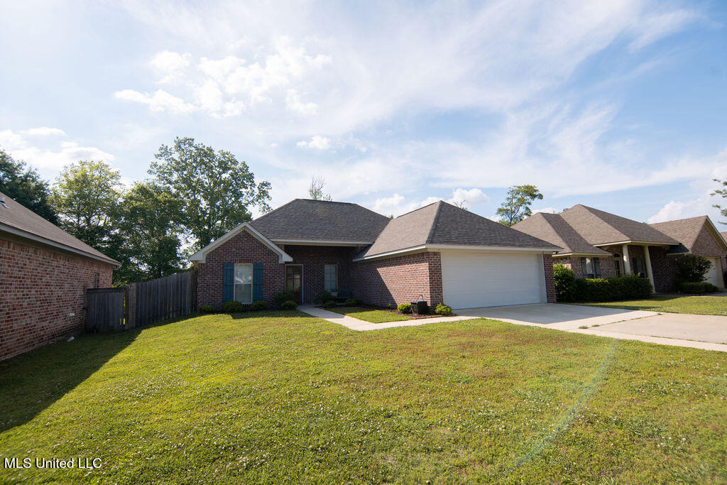 258 Greenfield Ridge Drive Brandon, MS 39042 - Photo 2 of 31 P1046715