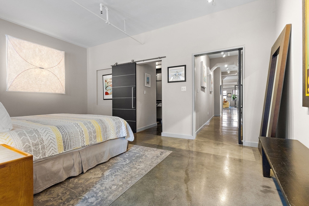 453 Washington Street, Unit 5A Boston, MA 02111 - Photo 22 of 36