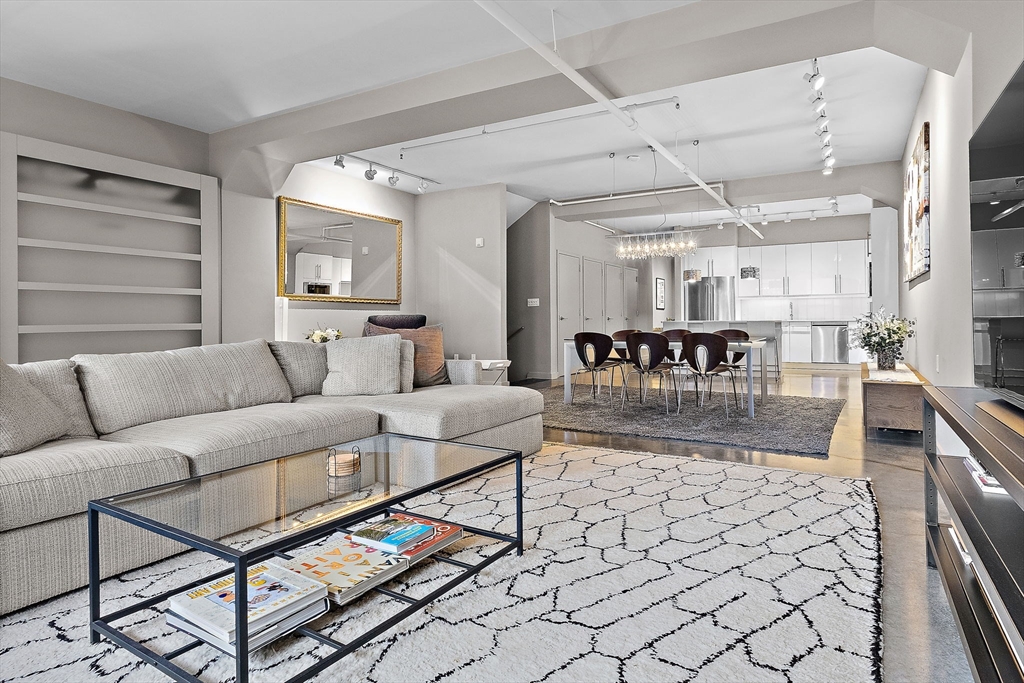 453 Washington Street, Unit 5A Boston, MA 02111 - Photo 3 of 36