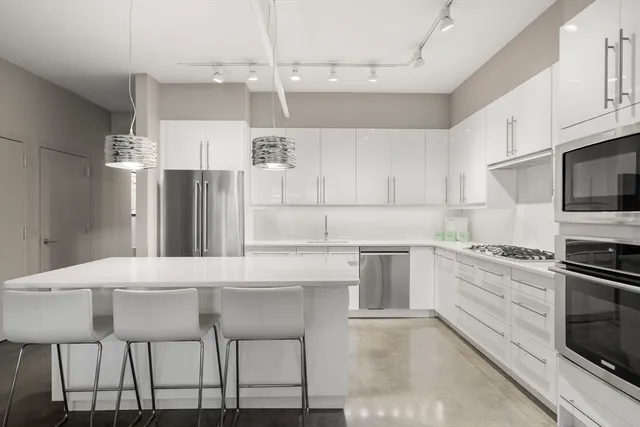 $1,199,000 | 453 Washington Street, Unit 5A, Boston, MA 02111