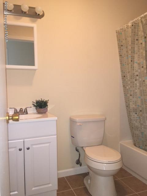 443 Hickory Valley Road Stroudsburg, PA 18360 - Photo 5 of 6 Bathroom
