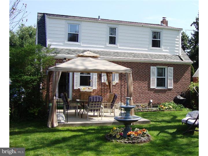 32 South Malin Road Broomall, PA 19008 - Photo 3 of 25 Exterior Back