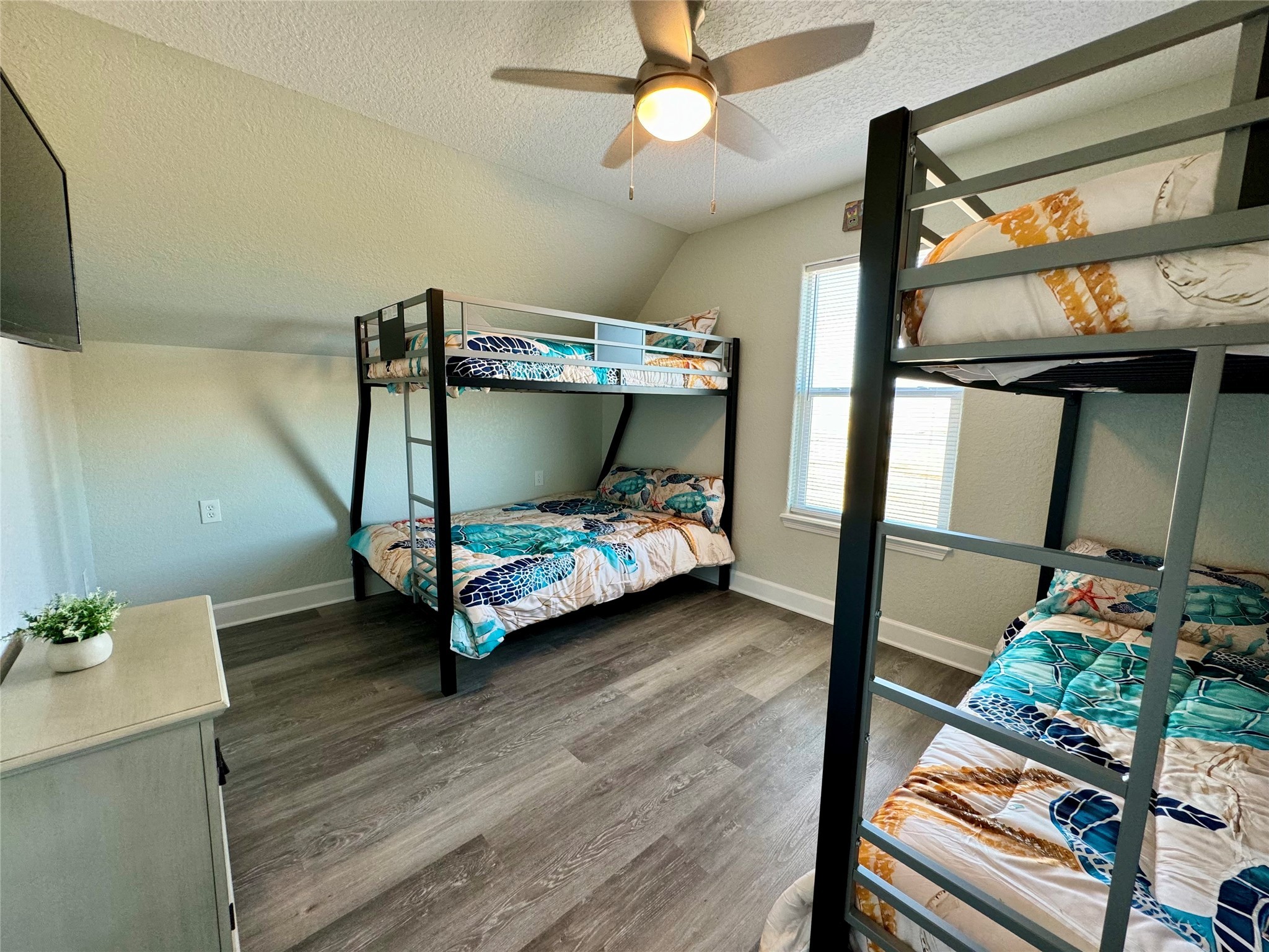 4822 Palm Street Surfside Beach, TX 77541 - Photo 25 of 32 Upstairs bedroom