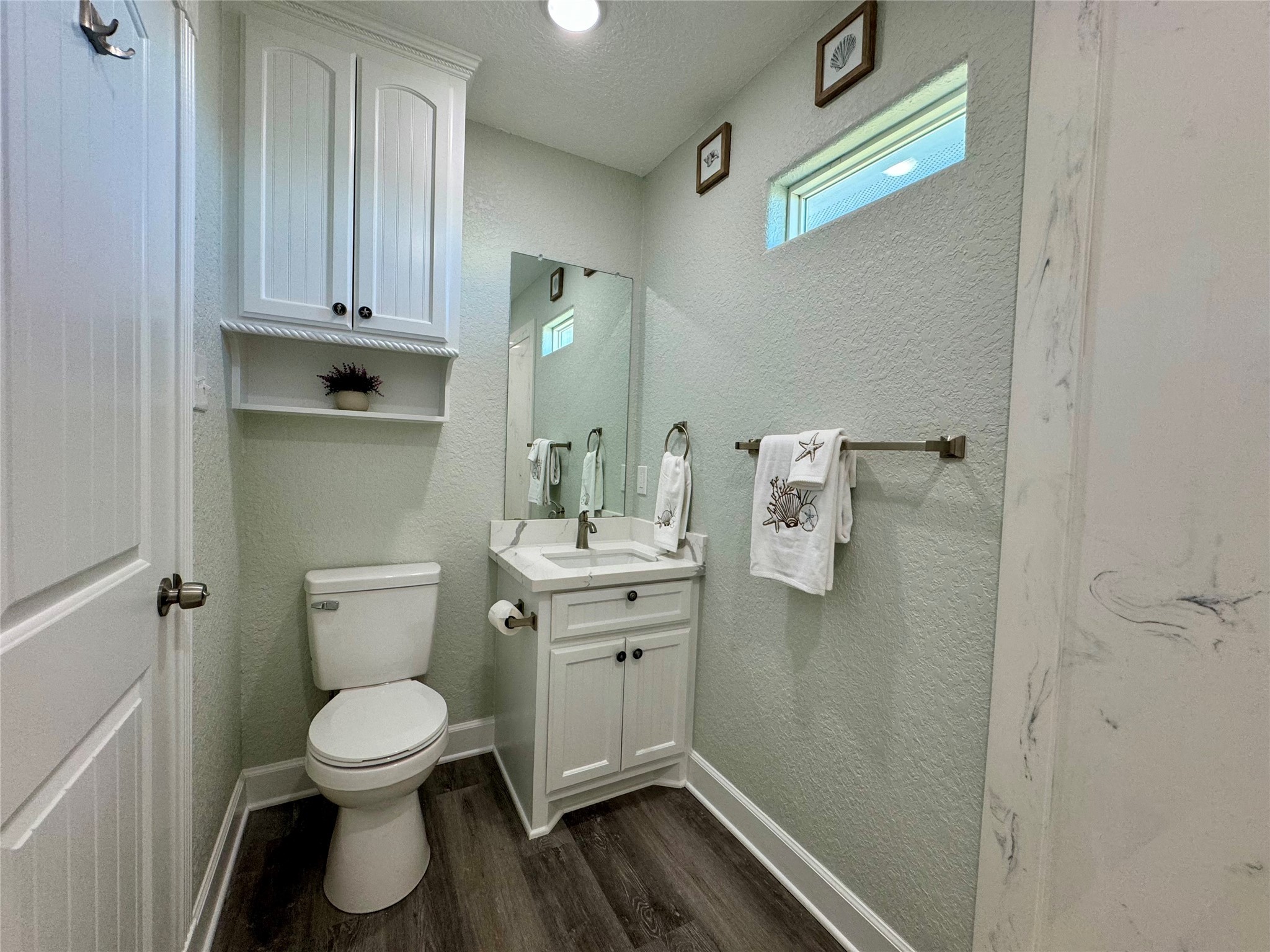 4822 Palm Street Surfside Beach, TX 77541 - Photo 27 of 32 Upstairs Full Bath with Marble Shower