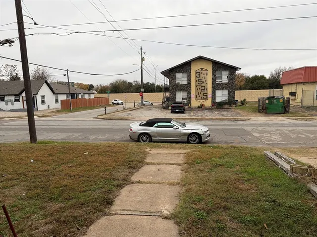 $225,000 | 3528 Colonial Avenue, Dallas, TX 75215