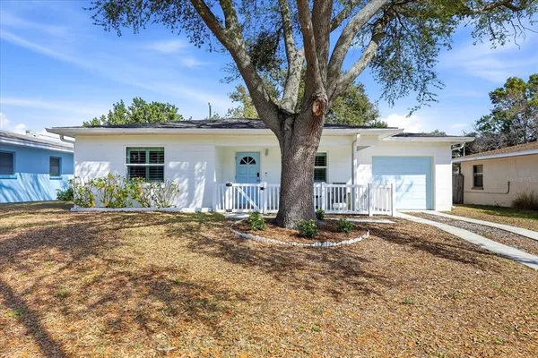 $599,000 | 152 Valencia Drive, Dunedin, FL 34698