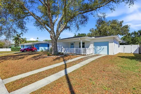 $614,900 | 152 Valencia Drive, Dunedin, FL 34698