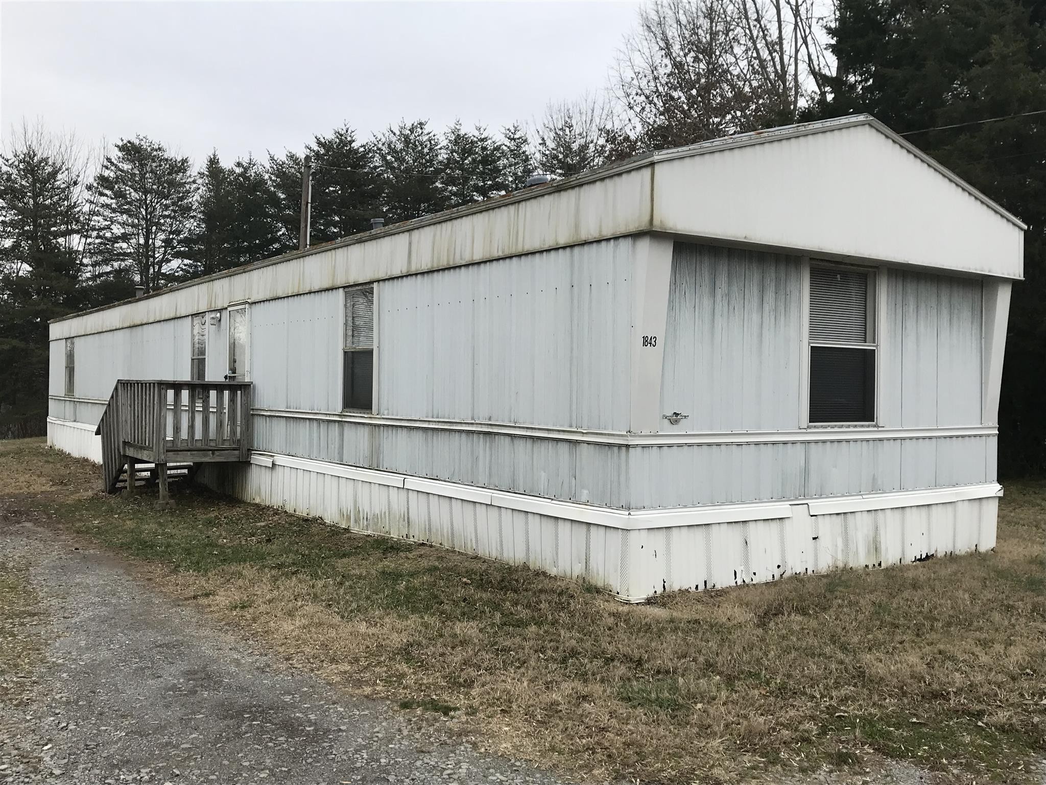 1843 Evans Road Clarksville, TN 37042 - Photo 1 of 21