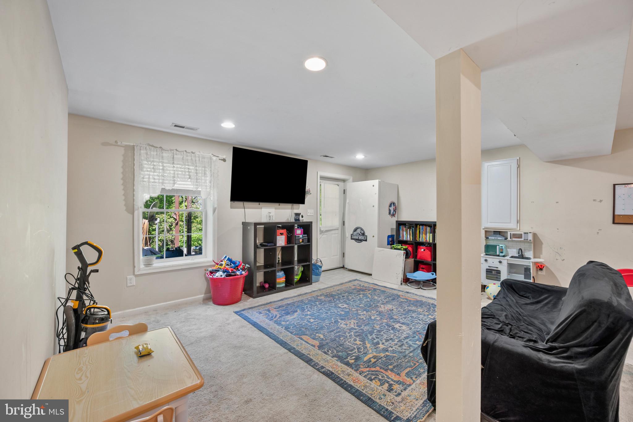 407 Freeze Road Linden, VA 22642 - Photo 18 of 28 Bright and inviting versatile space.
