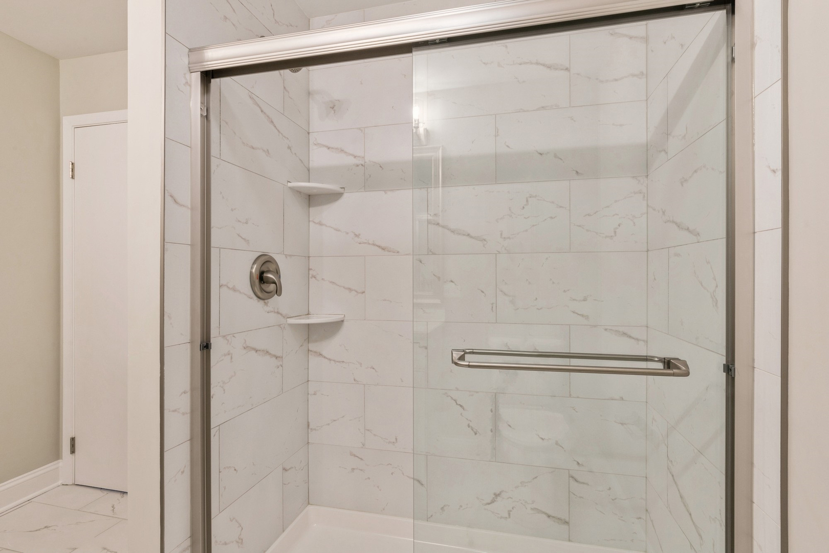 1641 Winnetka Road Glenview, IL 60025 - Photo 20 of 34 Gallery Image 20