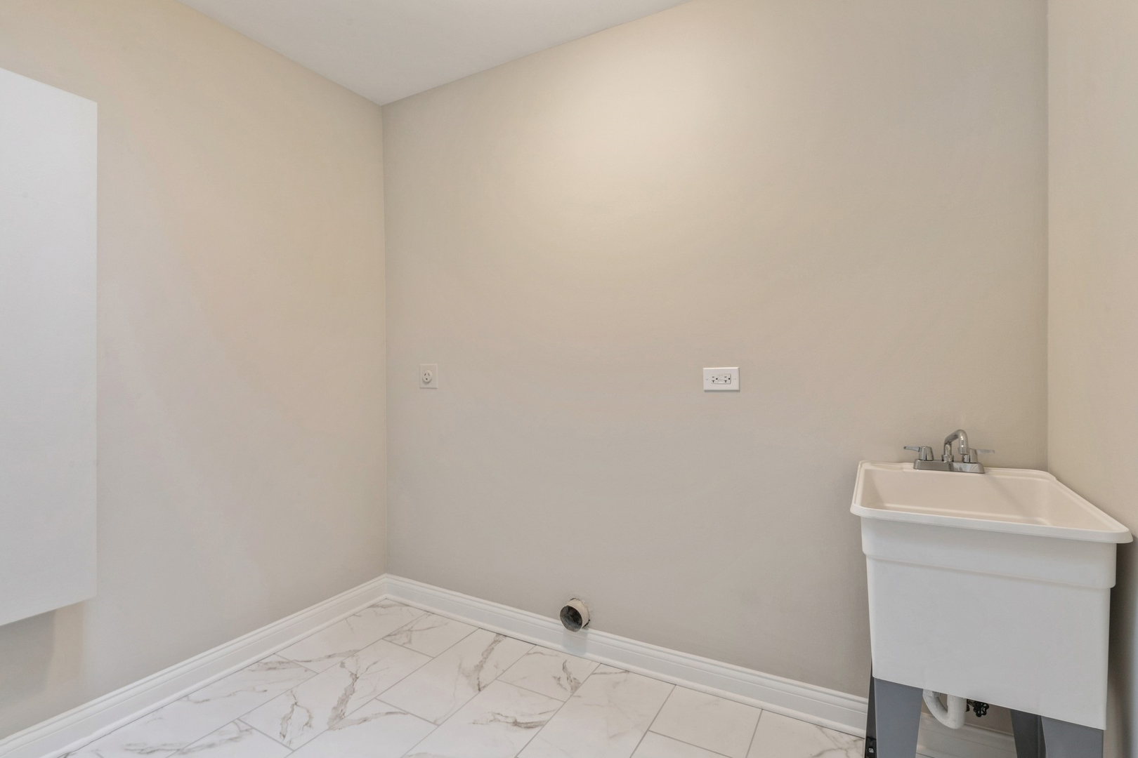 1641 Winnetka Road Glenview, IL 60025 - Photo 29 of 34 Gallery Image 29