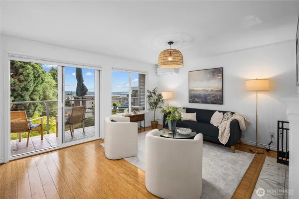 $365,000 | 1311 12th Avenue South, Unit F401, Seattle, WA 98144