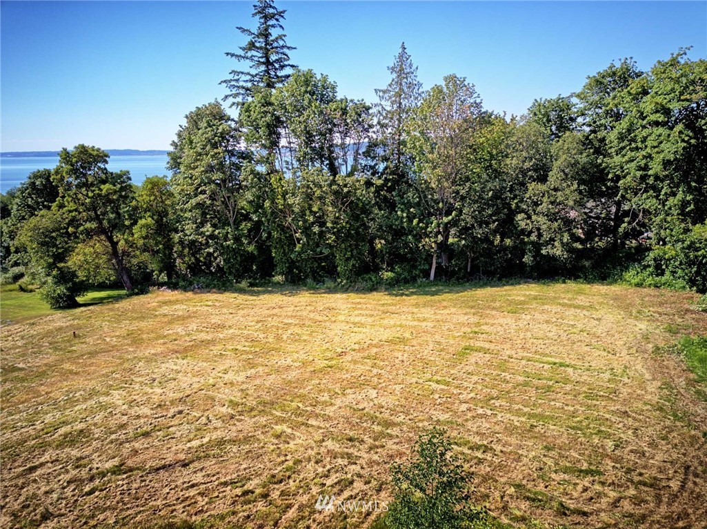 2 West Brokaw Road Camano Island, WA 98282 - Photo 5 of 13 Gallery Image 5