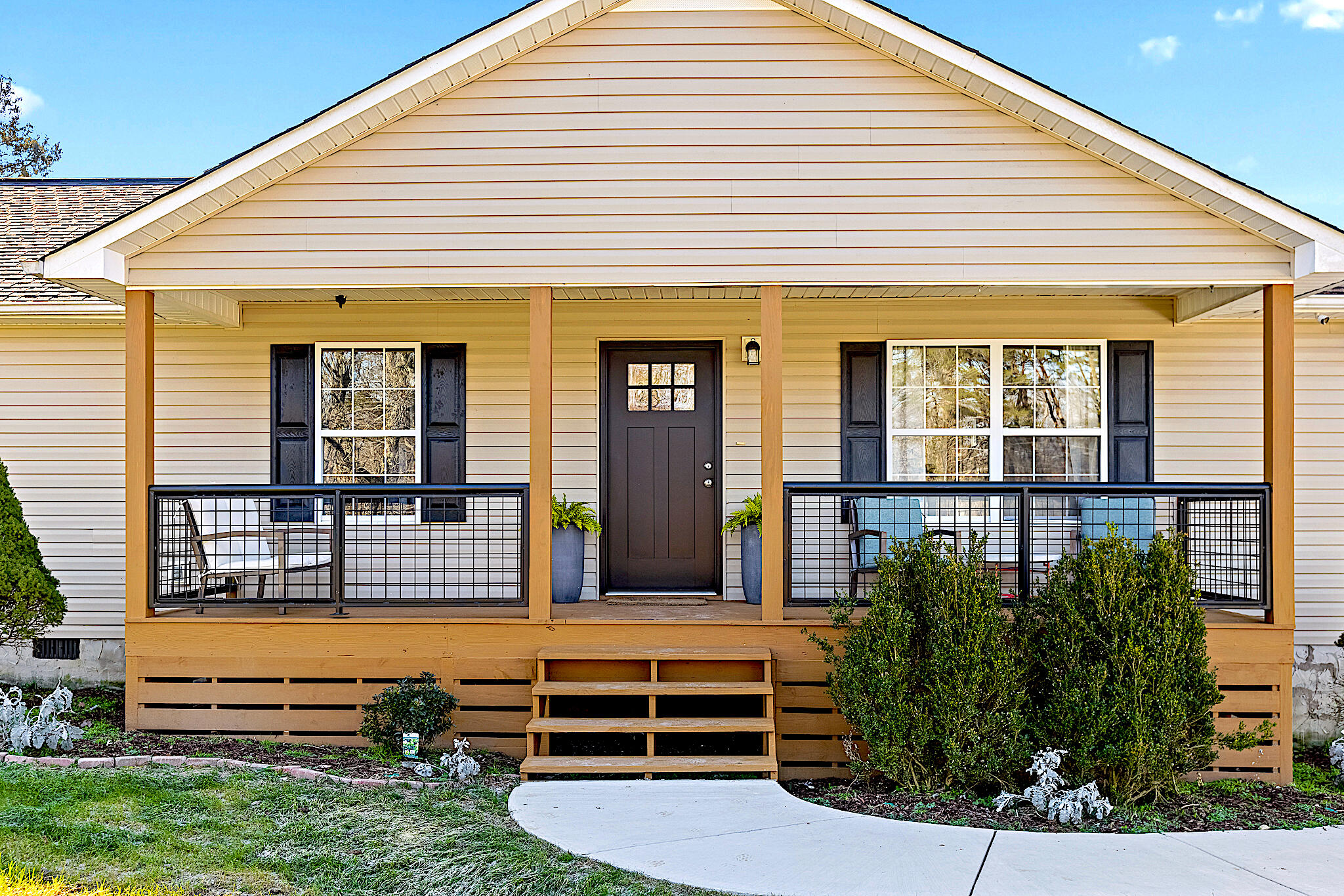 1812 Poe Road Soddy Daisy, TN 37379 - Photo 2 of 34 Poe-44