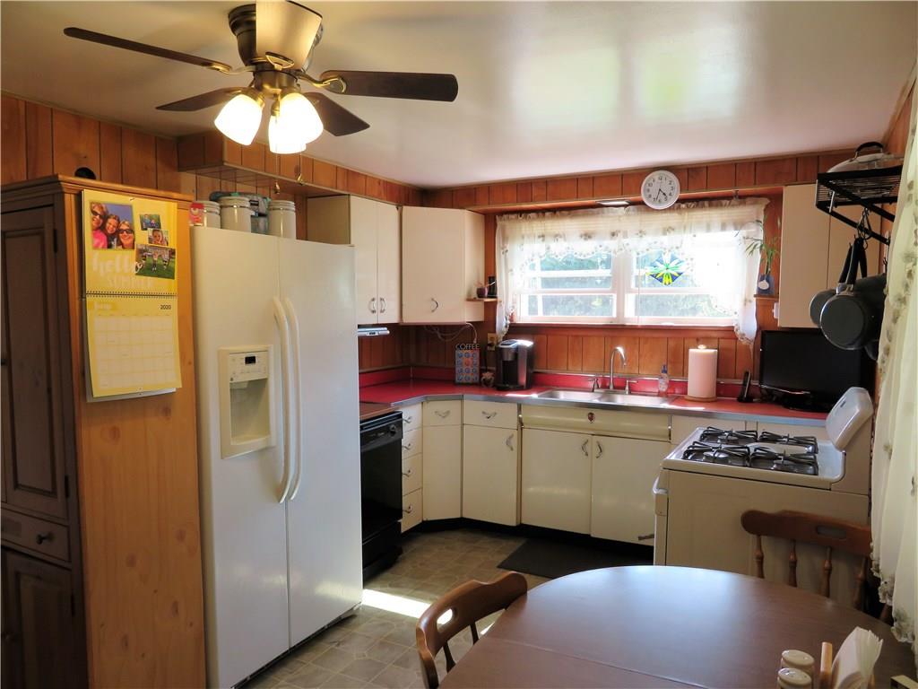 2568 Ridge Rd Extension Baden, PA 15005 - Photo 5 of 19