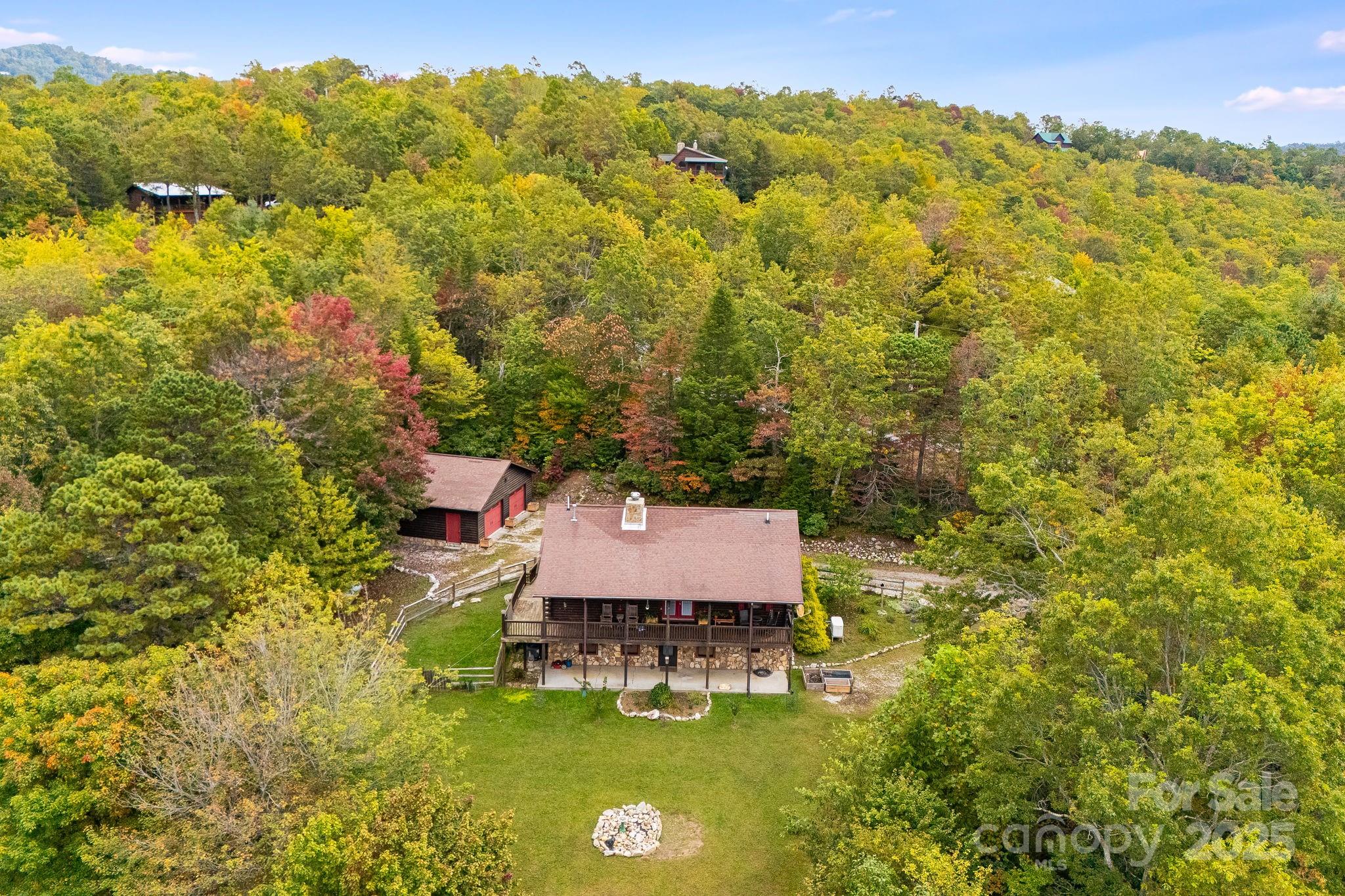 951 Pine Tree Road Spruce Pine, NC 28777 - Photo 6 of 48