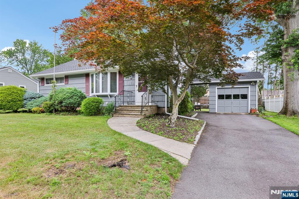 44 Rumana Road Wayne, NJ 07470 - Photo 2 of 27