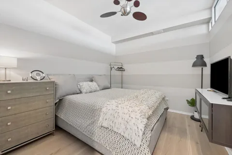 $680,000 | 500 West Superior Street, Unit 1602, Chicago, IL 60654