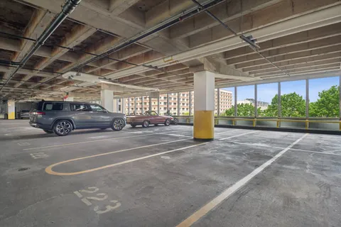 $680,000 | 500 West Superior Street, Unit 1602, Chicago, IL 60654