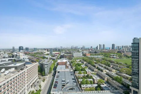 $680,000 | 500 West Superior Street, Unit 1602, Chicago, IL 60654