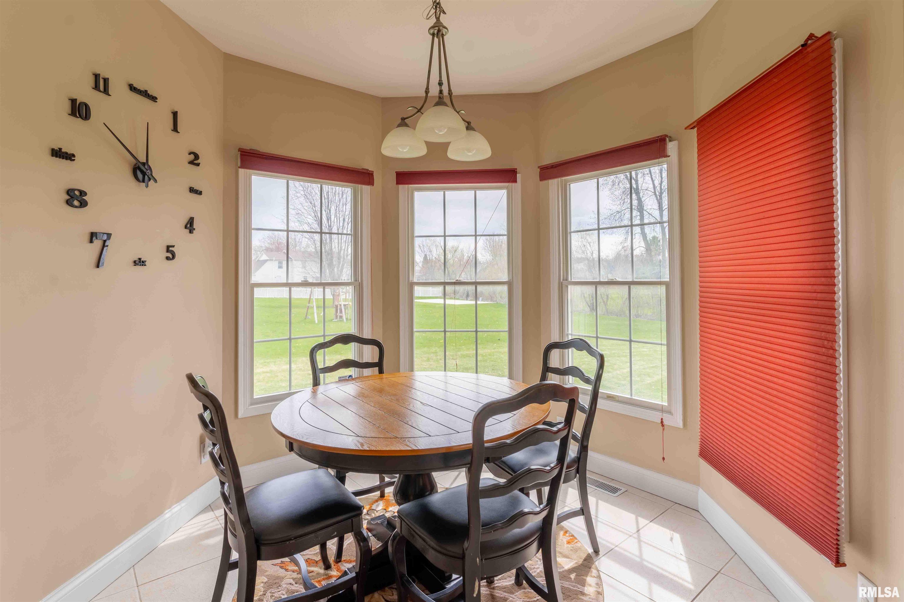1918 West Geneva Road Peoria, IL 61615 - Photo 13 of 49 Gallery Image 13