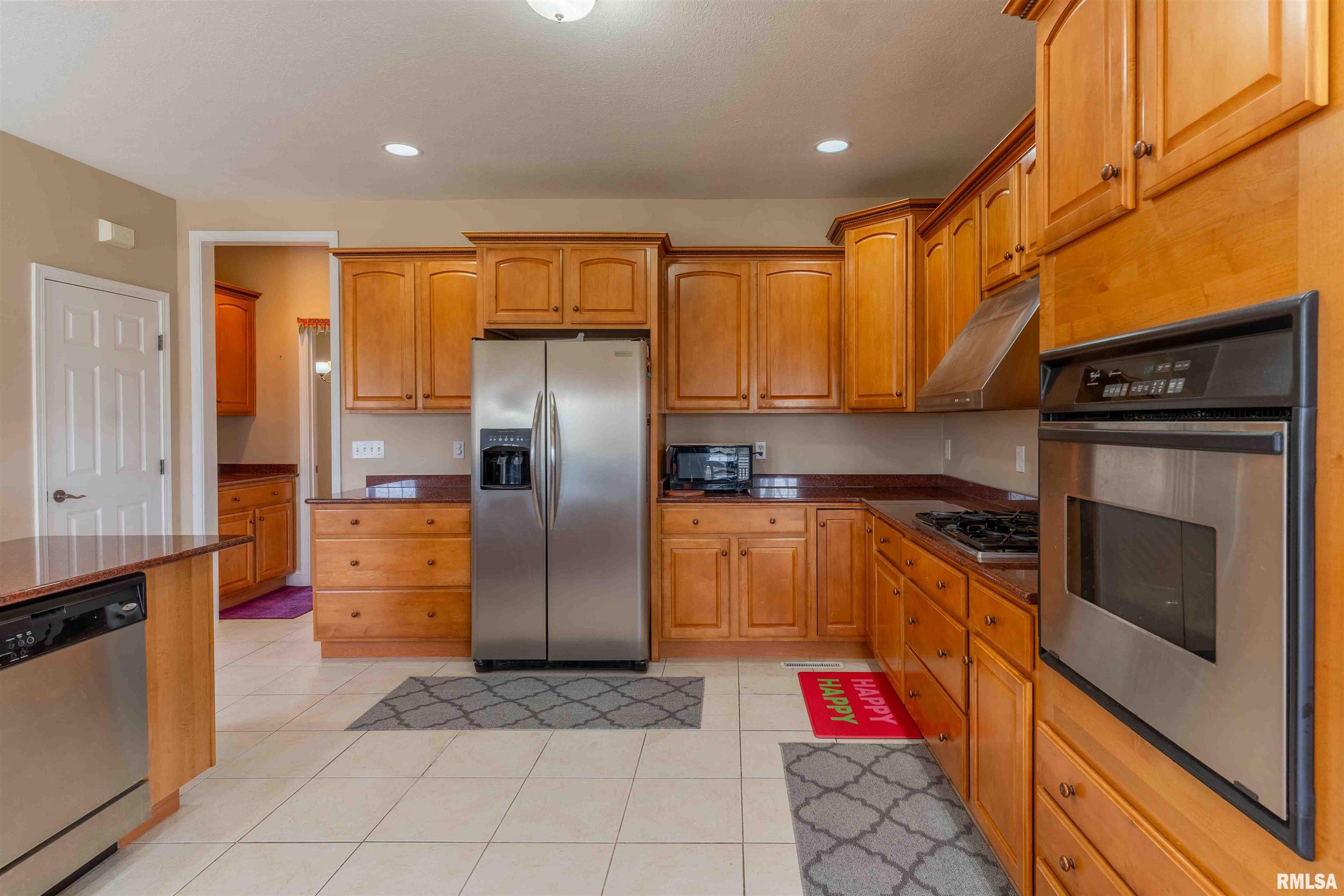 1918 West Geneva Road Peoria, IL 61615 - Photo 16 of 49 Gallery Image 16