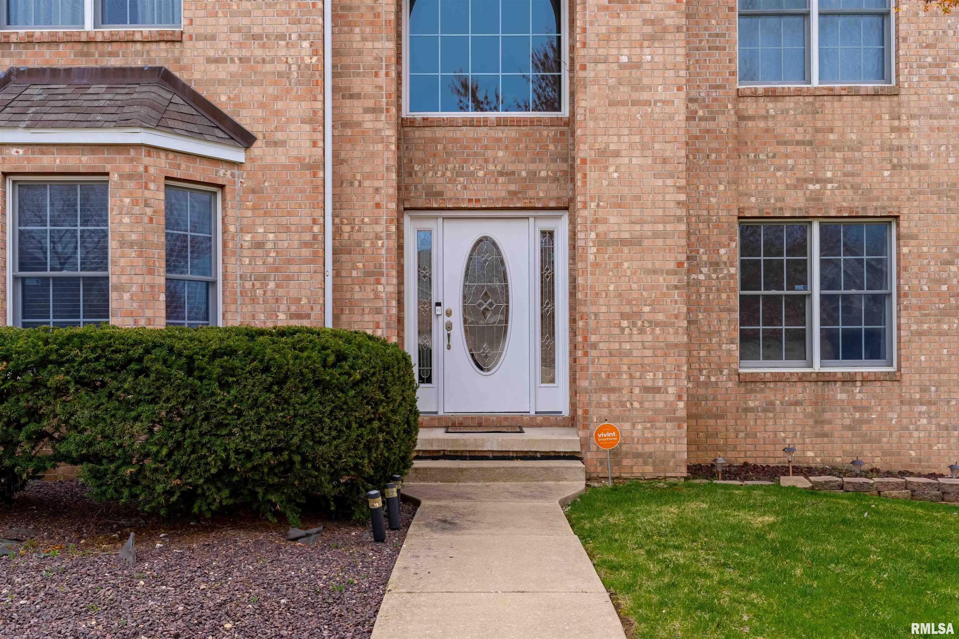 1918 West Geneva Road Peoria, IL 61615 - Photo 3 of 49 Gallery Image 3
