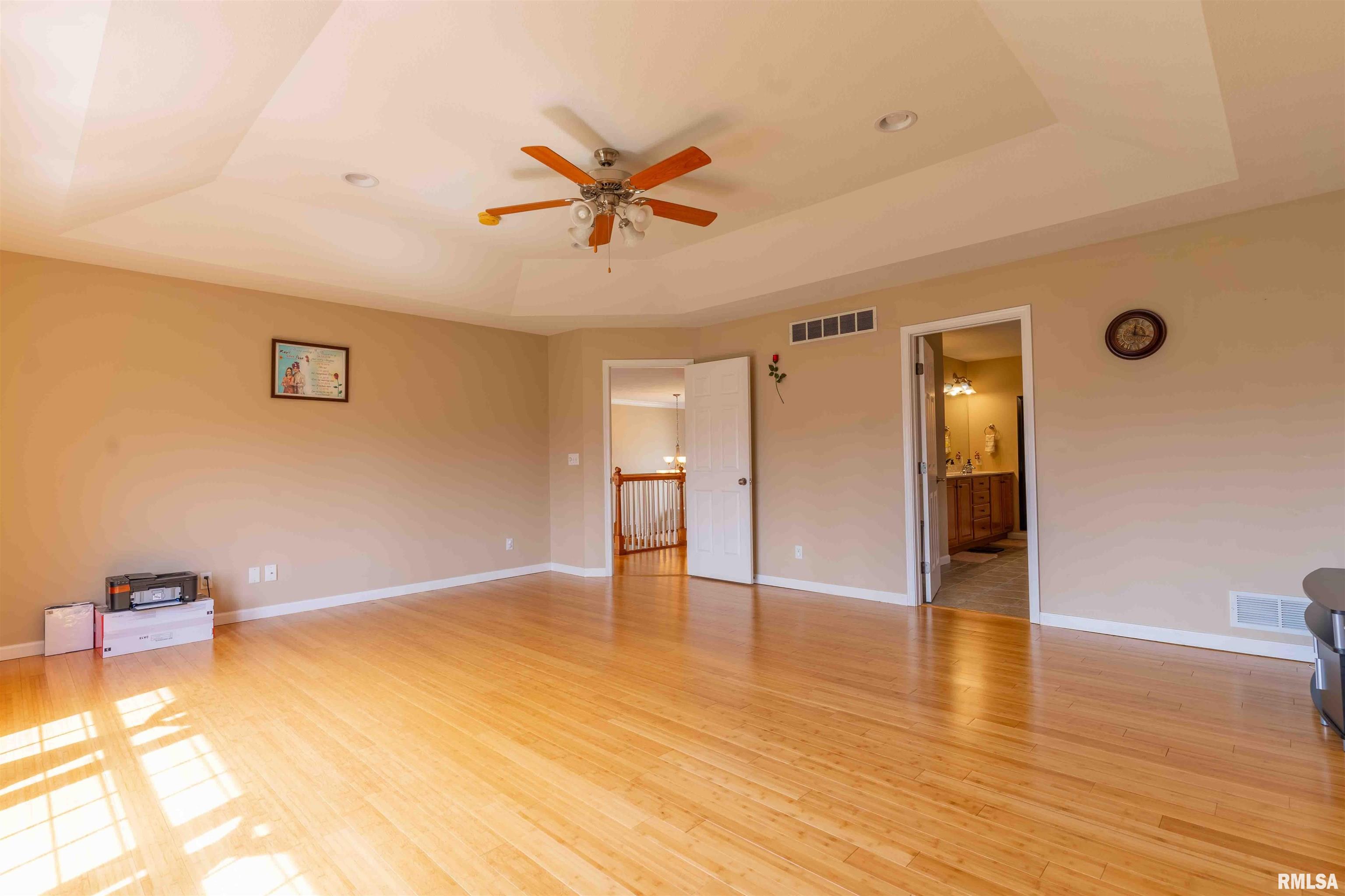 1918 West Geneva Road Peoria, IL 61615 - Photo 34 of 49 Gallery Image 34