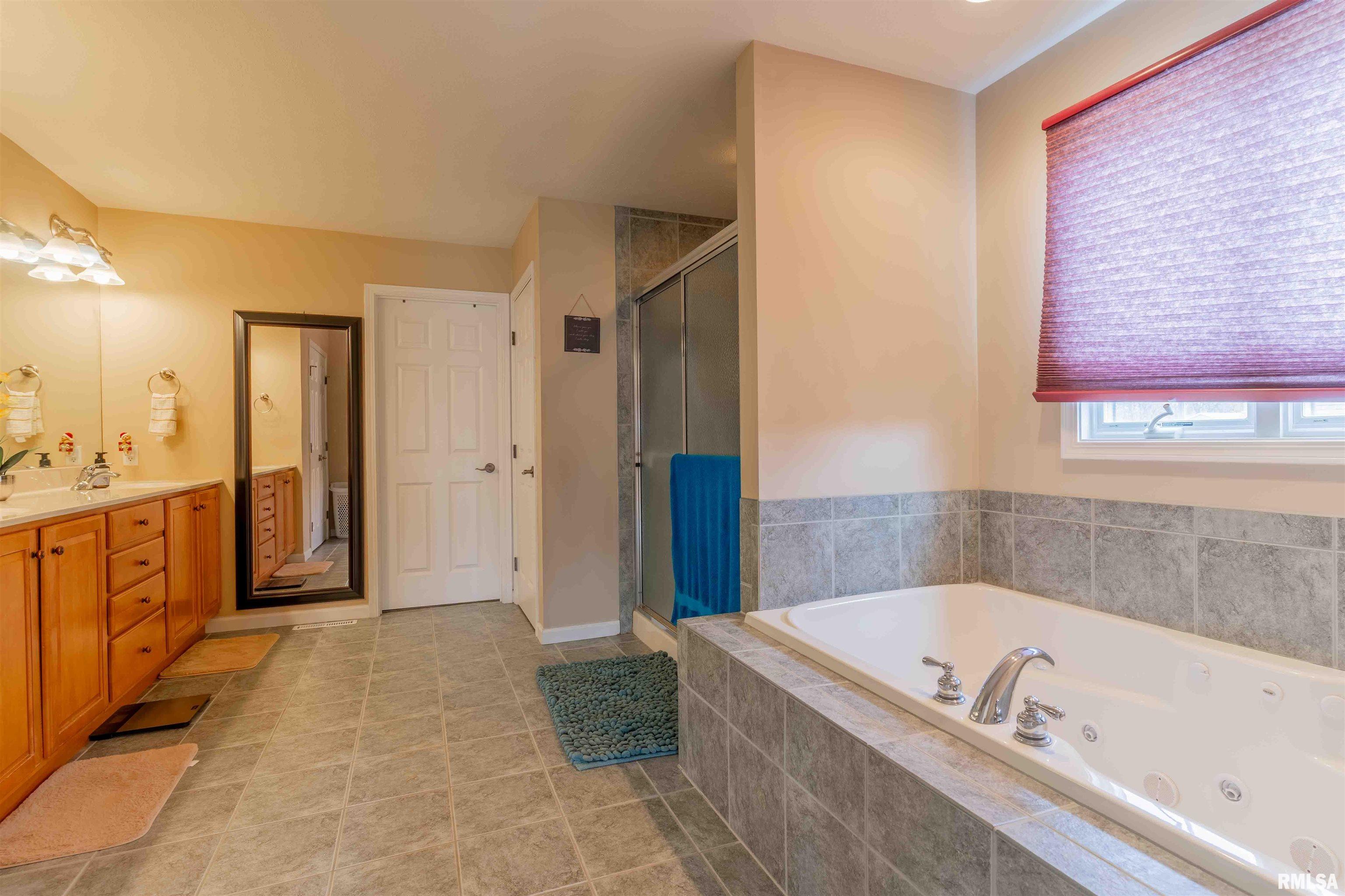 1918 West Geneva Road Peoria, IL 61615 - Photo 35 of 49 Gallery Image 35
