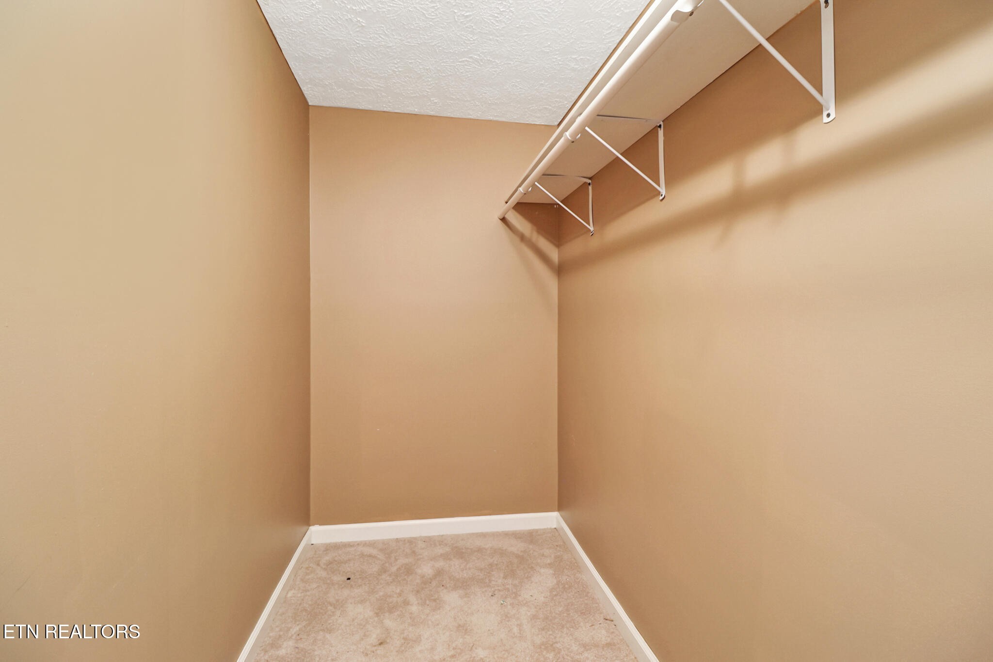 1729 Roslin Road Jamestown, TN 38556 - Photo 29 of 49 a view of small space with empty racks