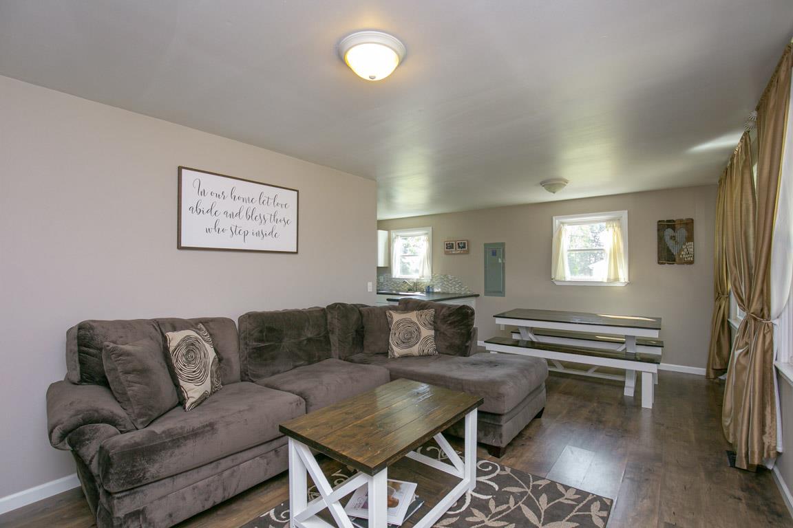 1185 Rutledge Ln. Lebanon, TN 37087 - Photo 4 of 15 The living room has an open concept